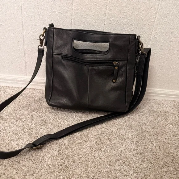 McCauley Cutout Crossbody Bag
Børn - Picture 5 of 7